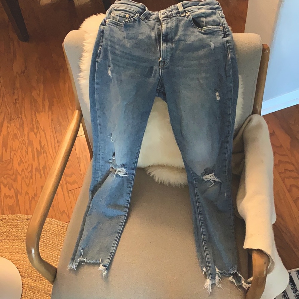 Zara distressed skinny jeans size 28/27